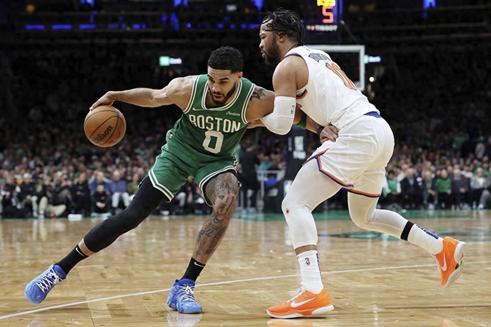 塔图姆连续七场比赛得分超过锐不可当,拜仁不断突破! 塔图姆连续七场比赛得分超过锐不可当,拜仁不断突破!