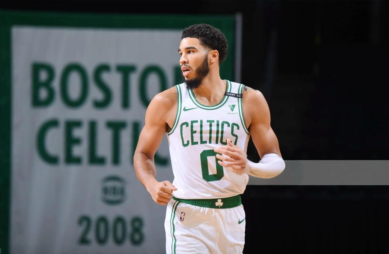 塔图姆连续七场比赛得分超过锐不可当,拜仁不断突破! 塔图姆连续七场比赛得分超过锐不可当,拜仁不断突破!