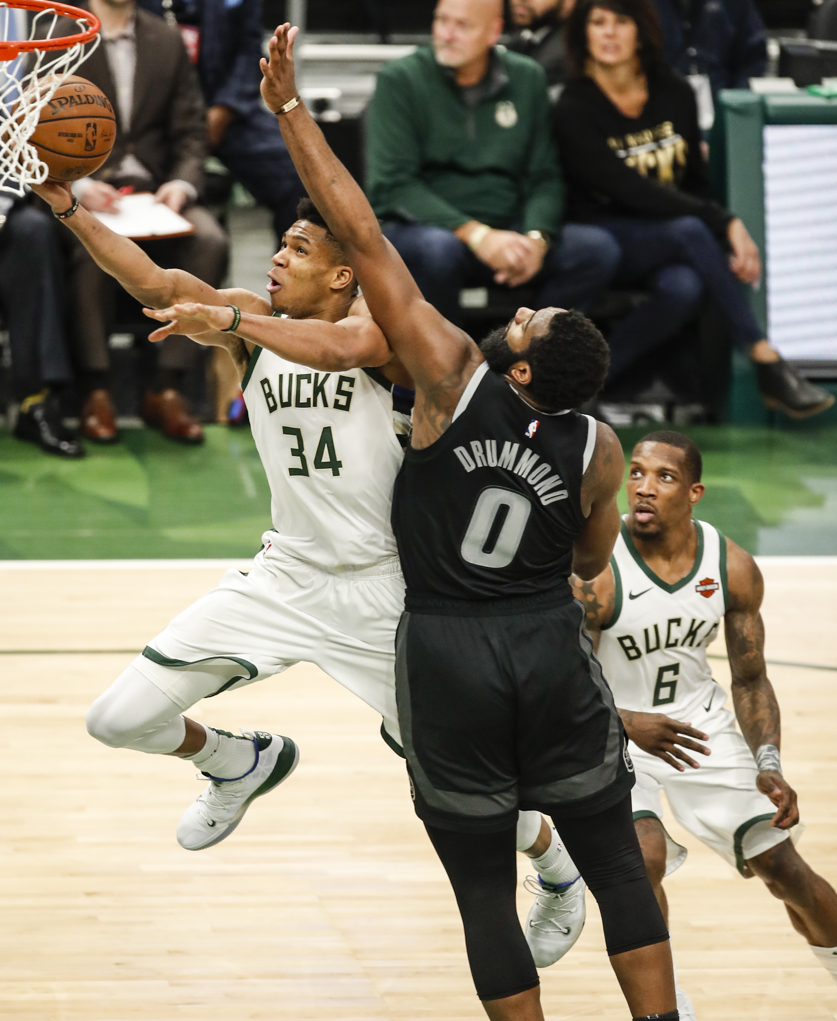 关于马德里竞技士气爆棚，年终总决赛季后赛遇上密尔沃基雄鹿，目标明确直指晋级的信息